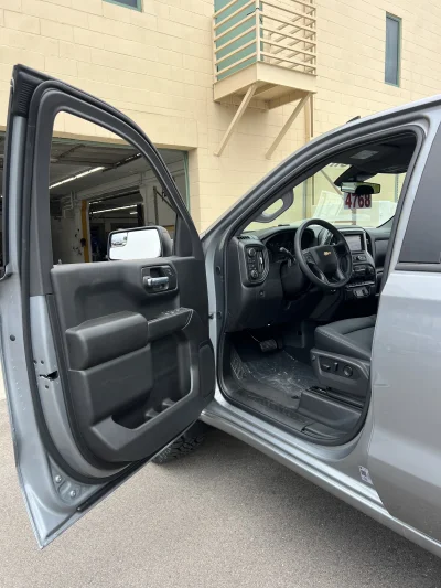 2026 CHEVY SILVERADO 1500 - LEVEL PACKAGE - STERLING GRAY (GXD) - 2026 CHEVY SILVERADO 1500 LEVEL - Image 18 of 22