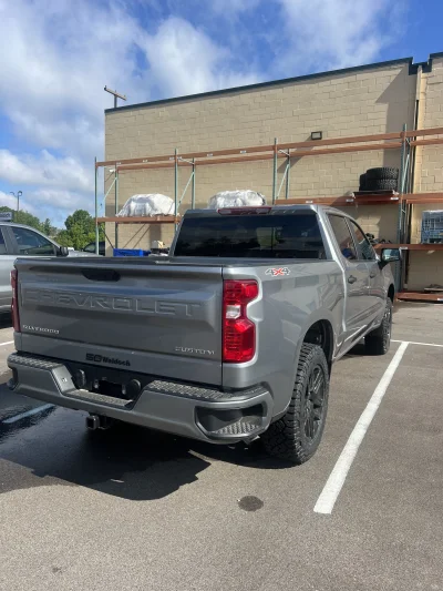 2026 CHEVY SILVERADO 1500 - LEVEL PACKAGE - STERLING GRAY (GXD) - 2026 CHEVY SILVERADO 1500 LEVEL - Image 10 of 20