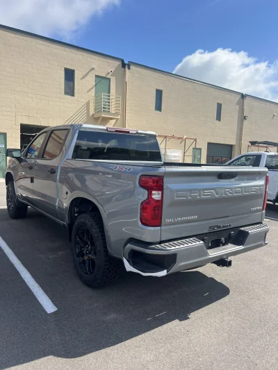 2026 CHEVY SILVERADO 1500 - LEVEL  PACKAGE - STERLING GRAY (GXD) - 2026 CHEVY SILVERADO 1500 LEVEL - Image 18 of 21