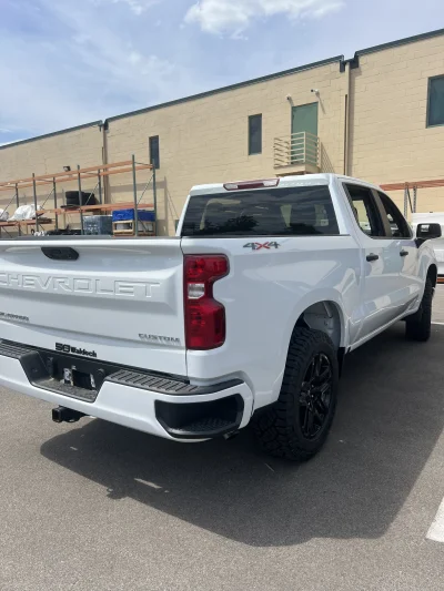 2026 CHEVY SILVERADO 1500  - LEVEL PACKAGE  - SUMMIT WHITE (GAZ) - 2026 CHEVY SILVERADO 1500 LEVEL - Image 12 of 15