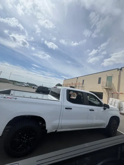 2026 CHEVY SILVERADO 1500  - LEVEL PACKAGE  - SUMMIT WHITE (GAZ) - 2026 CHEVY SILVERADO 1500 LEVEL - Image 13 of 15