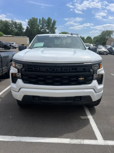2026 CHEVY SILVERADO 1500  - LEVEL PACKAGE  - SUMMIT WHITE (GAZ) - 2026 CHEVY SILVERADO 1500 LEVEL - Image 2 of 15