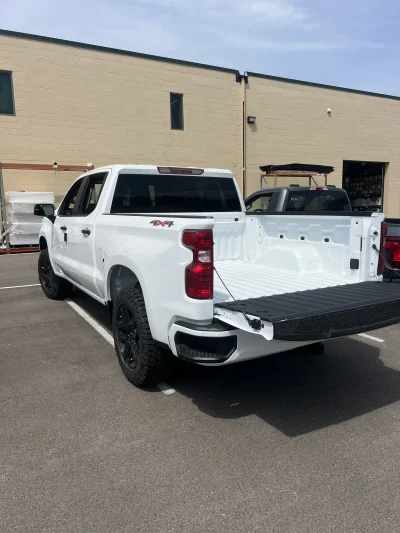 2026 CHEVY SILVERADO 1500  - LEVEL PACKAGE  - SUMMIT WHITE (GAZ) - 2026 CHEVY SILVERADO 1500 LEVEL - Image 9 of 15