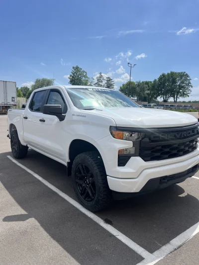 2026 CHEVY SILVERADO 1500 - LEVEL  PACKAGE - SUMMIT WHITE (GAZ) - 2026 CHEVY SILVERADO 1500 LEVEL - Image 3 of 15