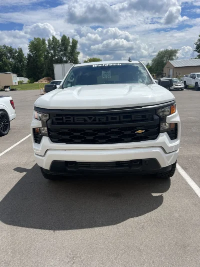 2026 CHEVY SILVERADO 1500 - LEVEL  PACKAGE - SUMMIT WHITE (GAZ) - 2026 CHEVY SILVERADO 1500 LEVEL - Image 2 of 15