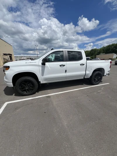 2026 CHEVY SILVERADO 1500 - LEVEL  PACKAGE - SUMMIT WHITE (GAZ) - 2026 CHEVY SILVERADO 1500 LEVEL - Image 4 of 15