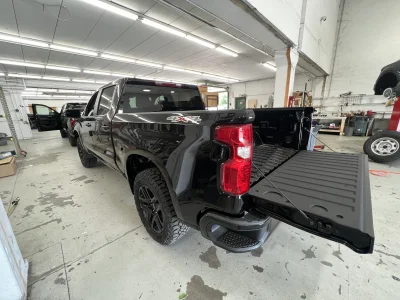 2026 CHEVY SILVERADO 1500 -  LEVEL PACKAGE - BLACK (GBA) - 2026 CHEVY SILVERADO 1500 LEVEL - Image 18 of 20