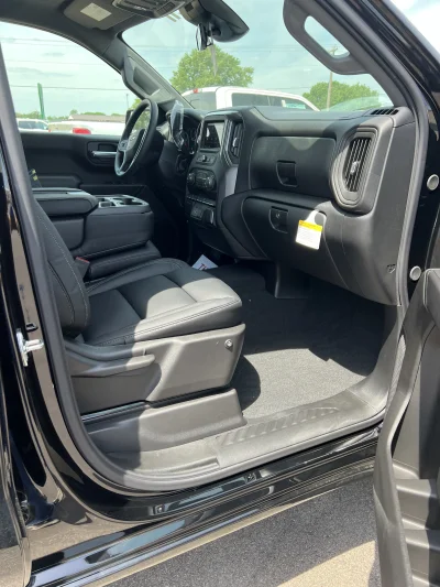 2026 CHEVY SILVERADO 1500 - LEVEL  PACKAGE  - BLACK (GBA) - 2026 CHEVY SILVERADO 1500 LEVEL - Image 8 of 15