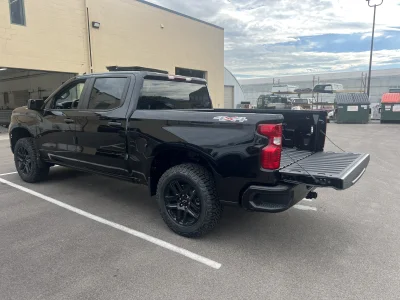 2026 CHEVY SILVERADO 1500 - LEVEL PACKAGE - BLACK (GBA) - 2026 CHEVY SILVERADO 1500 LEVEL - Image 18 of 21