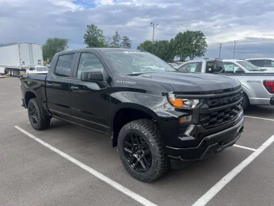 2026 CHEVY SILVERADO 1500 - LEVEL PACKAGE - BLACK (GBA) - 2026 CHEVY SILVERADO 1500 LEVEL - Image 2 of 21