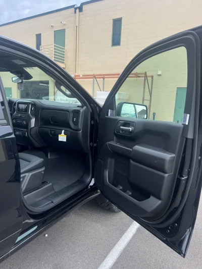 2026 CHEVY SILVERADO 1500 - LEVEL PACKAGE - BLACK (GBA) - 2026 CHEVY SILVERADO 1500 LEVEL - Image 5 of 21