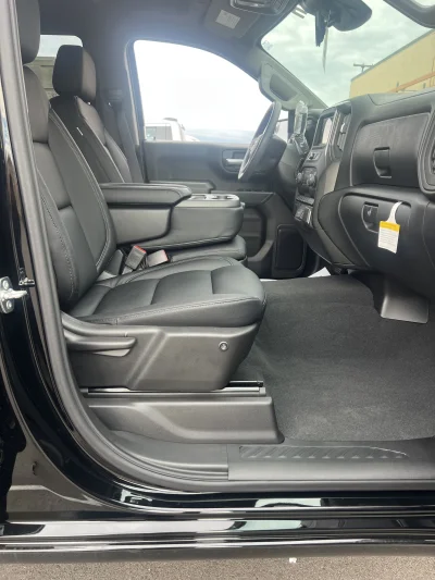 2026 CHEVY SILVERADO 1500 - LEVEL PACKAGE - BLACK (GBA) - 2026 CHEVY SILVERADO 1500 LEVEL - Image 6 of 21
