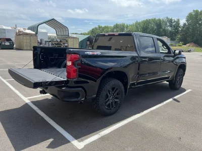 2026 CHEVY SILVERADO 1500 - LEVEL  PACKAGE - BLACK (GBA) - 2026 CHEVY SILVERADO 1500 LEVEL - Image 16 of 21