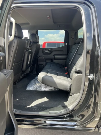 2026 CHEVY SILVERADO 1500 - LEVEL  PACKAGE - BLACK (GBA) - 2026 CHEVY SILVERADO 1500 LEVEL - Image 11 of 21
