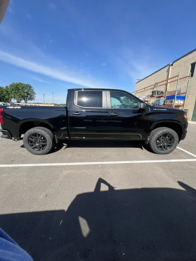 2026 CHEVY SILVERADO 1500 - LEVEL PACKAGE - BLACK (GBA) - 2026 CHEVY SILVERADO 1500 LEVEL - Image 13 of 15
