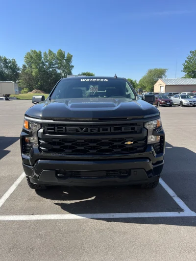 2026 CHEVY SILVERADO 1500 - LEVEL PACKAGE - BLACK (GBA) - 2026 CHEVY SILVERADO 1500 LEVEL - Image 2 of 15