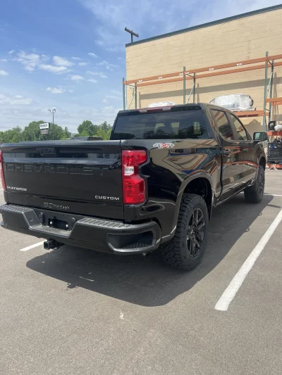 2026  CHEVY SILVERADO 1500  -  LEVEL  PACKAGE - BLACK (GBA) - 2026 CHEVY SILVERADO 1500 LEVEL - Image 12 of 15