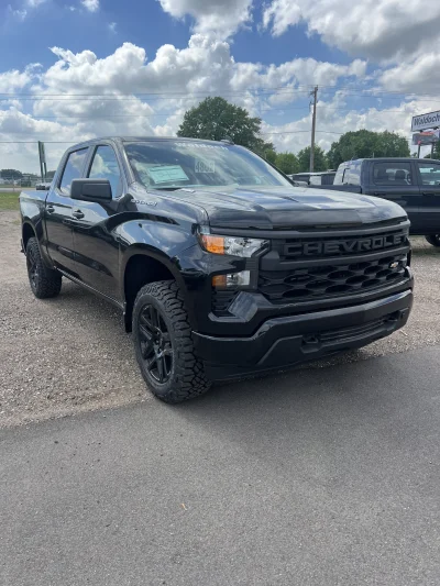 2026 CHEVY SILVERADO 1500 - LEVEL PACKAGE - BLACK (GBA) - 2026 CHEVY SILVERADO 1500 LEVEL - Image 1 of 19