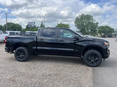 2026 CHEVY SILVERADO 1500 - LEVEL PACKAGE - BLACK (GBA) - 2026 CHEVY SILVERADO 1500 LEVEL - Image 4 of 19