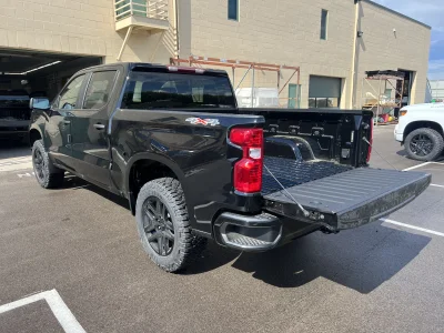 2026 CHEVY SILVERADO 1500 - LEVEL PACKAGE - BLACK (GBA) - 2026 CHEVY SILVERADO 1500 LEVEL - Image 5 of 6
