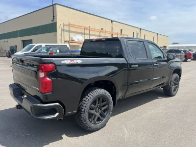 2026 CHEVY SILVERADO 1500 - LEVEL  PACKAGE - BLACK (GBA) - 2026 CHEVY SILVERADO 1500 LEVEL - Image 13 of 21