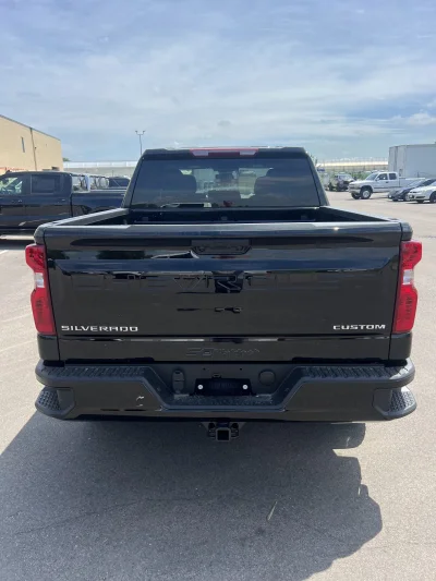 2026 CHEVY SILVERADO 1500 - LEVEL  PACKAGE - BLACK (GBA) - 2026 CHEVY SILVERADO 1500 LEVEL - Image 14 of 21