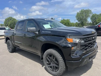2026 CHEVY SILVERADO 1500 - LEVEL  PACKAGE - BLACK (GBA) - 2026 CHEVY SILVERADO 1500 LEVEL - Image 1 of 21