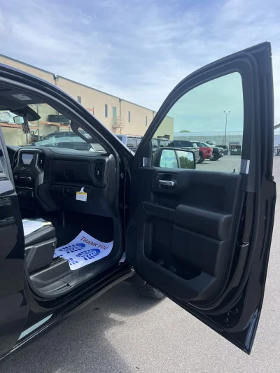 2026 CHEVY SILVERADO 1500 - LEVEL  PACKAGE - BLACK (GBA) - 2026 CHEVY SILVERADO 1500 LEVEL - Image 5 of 21