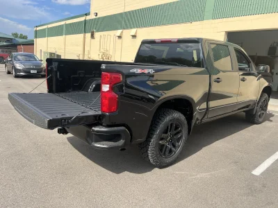 2026 CHEVY SILVERADO 1500 - LEVEL  PACKAGE - BLACK (GBA) - 2026 CHEVY SILVERADO 1500 LEVEL - Image 16 of 21