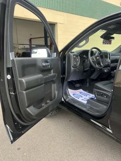 2026 CHEVY SILVERADO 1500 - LEVEL  PACKAGE - BLACK (GBA) - 2026 CHEVY SILVERADO 1500 LEVEL - Image 12 of 21