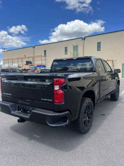 2026 CHEVY SILVERADO 1500 - LEVEL PACKAGE - BLACK (GBA) - 2026 CHEVY SILVERADO 1500 LEVEL - Image 12 of 15