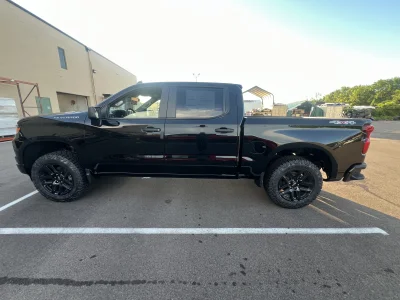 2026 CHEVY SILVERADO 1500  LEVEL  PACKAGE - BLACK (GBA) - 2026 CHEVY SILVERADO 1500 LEVEL - Image 19 of 21