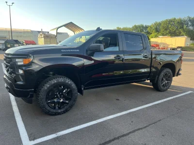 2026 CHEVY SILVERADO 1500  LEVEL  PACKAGE - BLACK (GBA) - 2026 CHEVY SILVERADO 1500 LEVEL - Image 1 of 21
