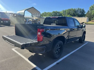 2026 CHEVY SILVERADO 1500 - LEVEL PACKAGE - BLACK (GBA) - 2026 CHEVY SILVERADO 1500 LEVEL - Image 16 of 21