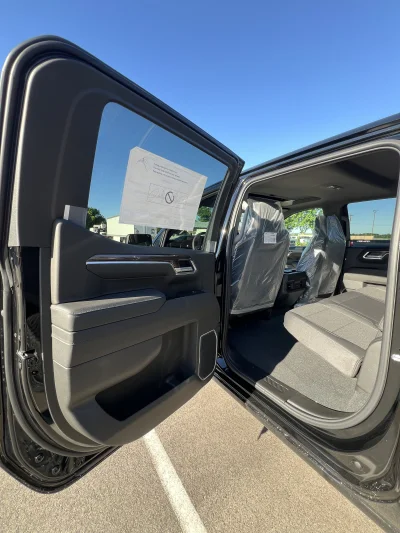 2026 CHEVY SILVERADO 1500 - LEVEL PACKAGE - BLACK (GBA) - 2026 CHEVY SILVERADO 1500 LEVEL - Image 9 of 21