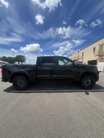 2026 CHEVY SILVERADO 1500 - LEVEL PACKAGE - BLACK (GBA) - 2026 CHEVY SILVERADO 1500 LEVEL - Image 13 of 15