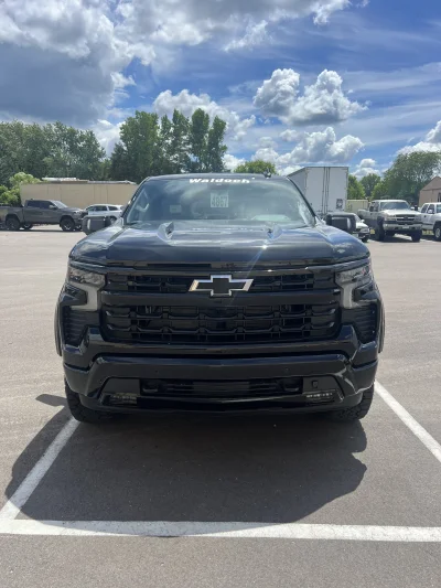 2026 CHEVY SILVERADO 1500 - LEVEL PACKAGE - BLACK (GBA) - 2026 CHEVY SILVERADO 1500 LEVEL - Image 2 of 15