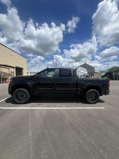 2026 CHEVY SILVERADO 1500 - LEVEL PACKAGE - BLACK (GBA) - 2026 CHEVY SILVERADO 1500 LEVEL - Image 4 of 15