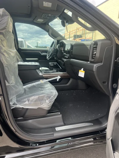 2026 CHEVY SILVERADO 1500 - LEVEL PACKAGE - BLACK (GBA) - 2026 CHEVY SILVERADO 1500 LEVEL - Image 8 of 15