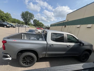 2026 CHEVY SILVERADO 1500 - LEVEL PACKAGE - STERLING GRAY (GXD) - 2026 CHEVY SILVERADO 1500 LEVEL - Image 5 of 15