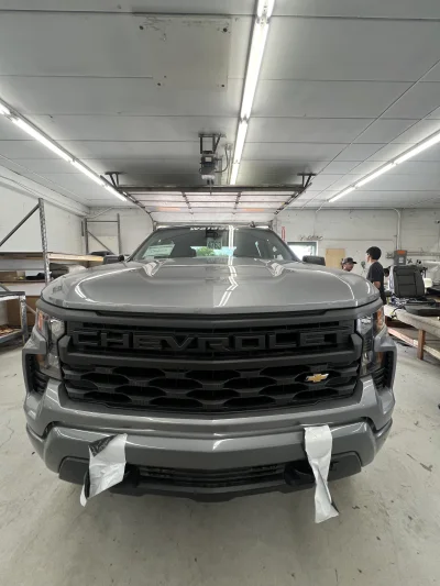 2026 CHEVY SILVERADO 1500 - LEVEL PACKAGE - STERLING GRAY (GXD) - 2026 CHEVY SILVERADO 1500 LEVEL - Image 2 of 14