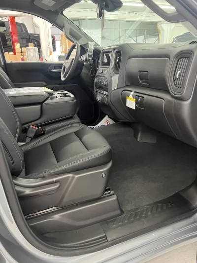2026 CHEVY SILVERADO 1500 - LEVEL PACKAGE - STERLING GRAY (GXD) - 2026 CHEVY SILVERADO 1500 LEVEL - Image 8 of 14