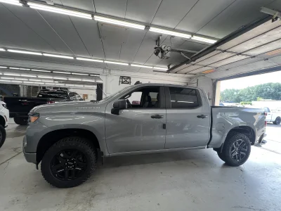 2026 CHEVY SILVERADO 1500 - LEVEL PACKAGE - STERLING GRAY (GXD) - 2026 CHEVY SILVERADO 1500 LEVEL - Image 4 of 14