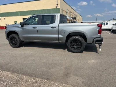 2026 CHEVY SILVERADO 1500 - LEVEL PACKAGE - STERLING GRAY (GXD) - 2026 CHEVY SILVERADO 1500 LEVEL - Image 5 of 21