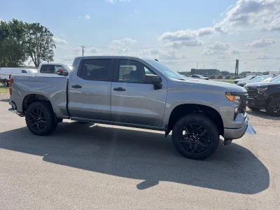 2026 CHEVY SILVERADO 1500 - LEVEL PACKAGE - STERLING GRAY (GXD) - 2026 CHEVY SILVERADO 1500 LEVEL - Image 4 of 21