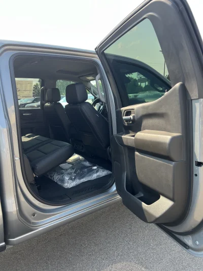 2026 CHEVY SILVERADO 1500 - LEVEL PACKAGE - STERLING GRAY (GXD) - 2026 CHEVY SILVERADO 1500 LEVEL - Image 10 of 21