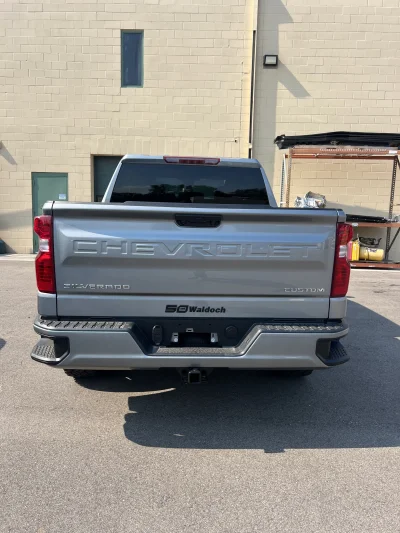 2026 CHEVY SILVERADO 1500 - LEVEL PACKAGE - STERLING GRAY (GXD) - 2026 CHEVY SILVERADO 1500 LEVEL - Image 17 of 21