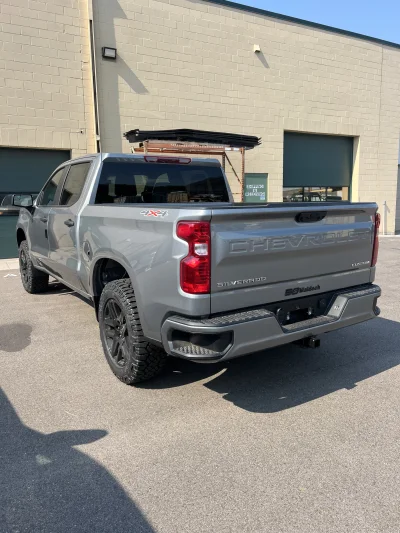 2026 CHEVY SILVERADO 1500 - LEVEL PACKAGE - STERLING GRAY (GXD) - 2026 CHEVY SILVERADO 1500 LEVEL - Image 19 of 21