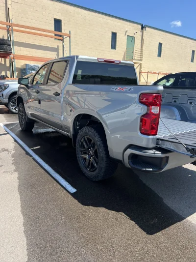 2026 CHEVY SILVERADO 1500 - LEVEL PACKAGE - STERLING GRAY (GXD) - 2026 CHEVY SILVERADO 1500 LEVEL - Image 10 of 15