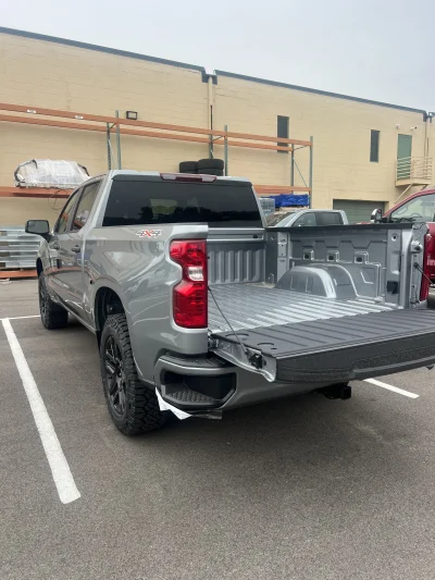 2026 CHEVY SILVERADO 1500 - LEVEL PACKAGE - STERLING GRAY (GXD) - 2026 CHEVY SILVERADO 1500 LEVEL - Image 10 of 15